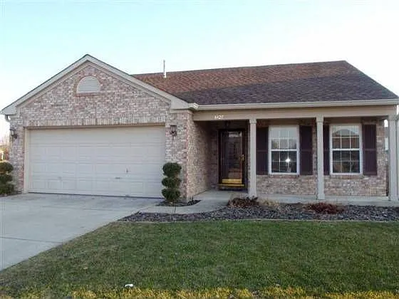 4427 Driftwood Ln photo 1