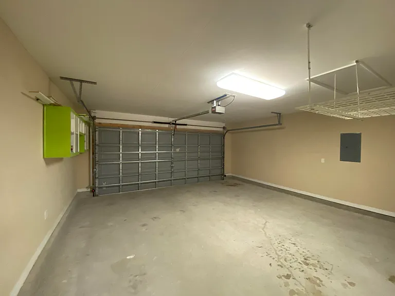 1810 Twin Pine Blvd — Photo 59