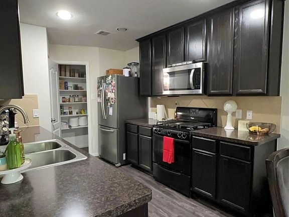 3rd image of 11227 Valley Kings Dr