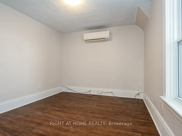 94 Scott St #2 — Photo 10
