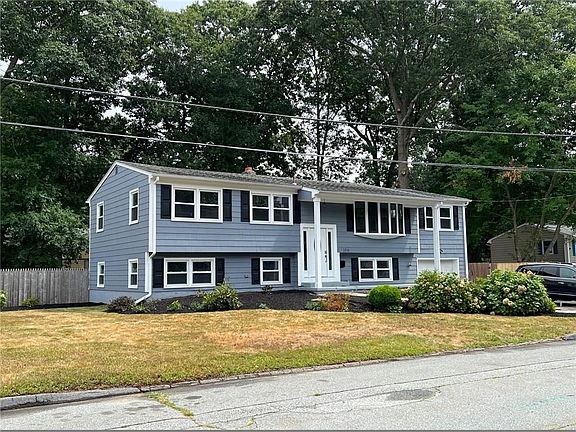 2nd image of 106 Oberlin Dr