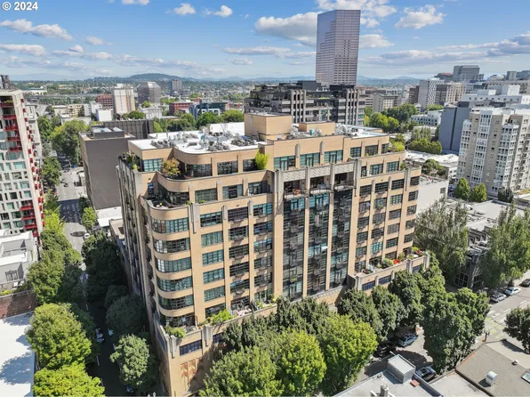 420 NW 11th Ave Unit 1206, Portland, OR 97209