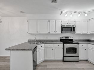 11652 NW 19th Dr, Coral Springs, FL 33071