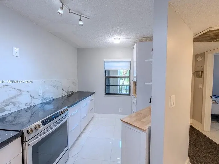 10451 W Broward Blvd #201 — Photo 8