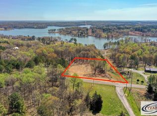 1700 Reedy Creek Rd, Huntingdon, TN 38344