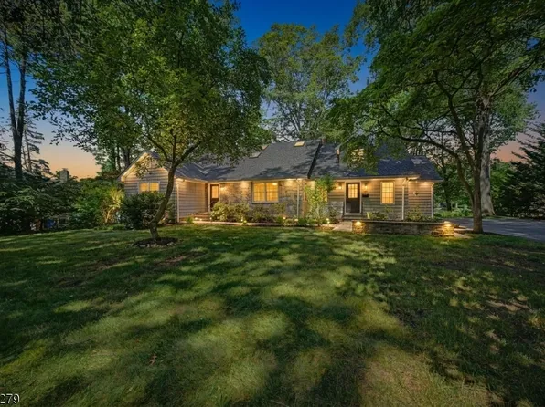 44 Glen Rd, Mountain Lakes Boro, NJ 07046