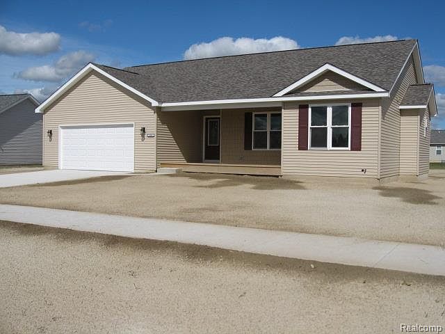 1st image of 2085 Redwood Ct