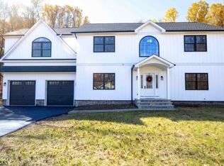 13 Mountainside Dr, Randolph, NJ 07869