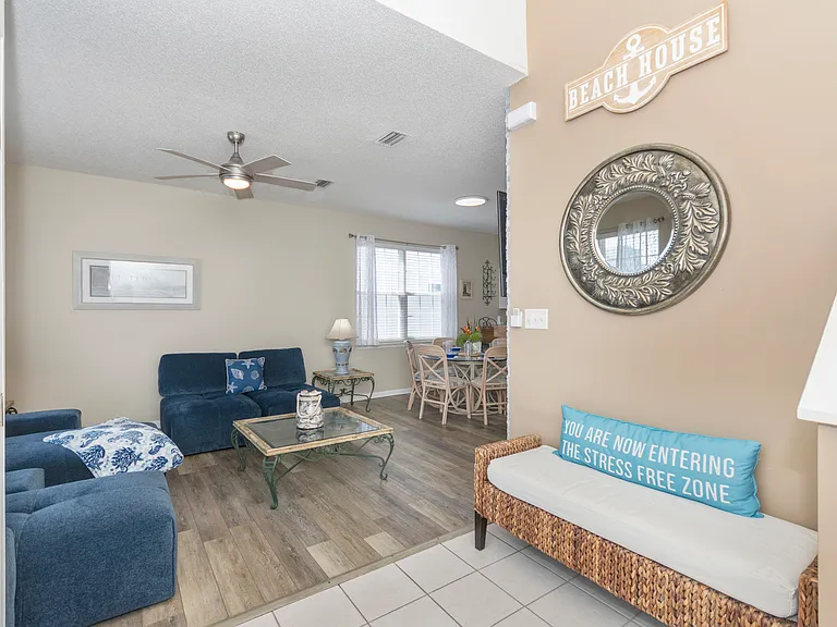 4612 Surf St #1 — Photo 14