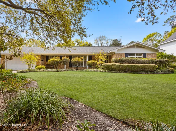 103 Bayou Cir, Gulfport, MS 39507