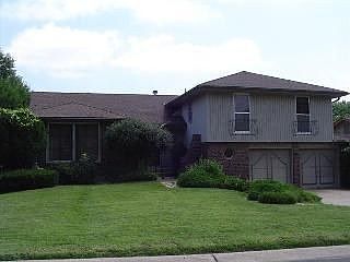 1st image of 5131 Elmwood Ave