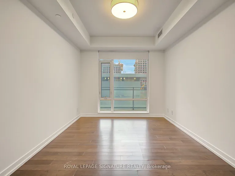 21 Widmer St #1111 — Photo 20
