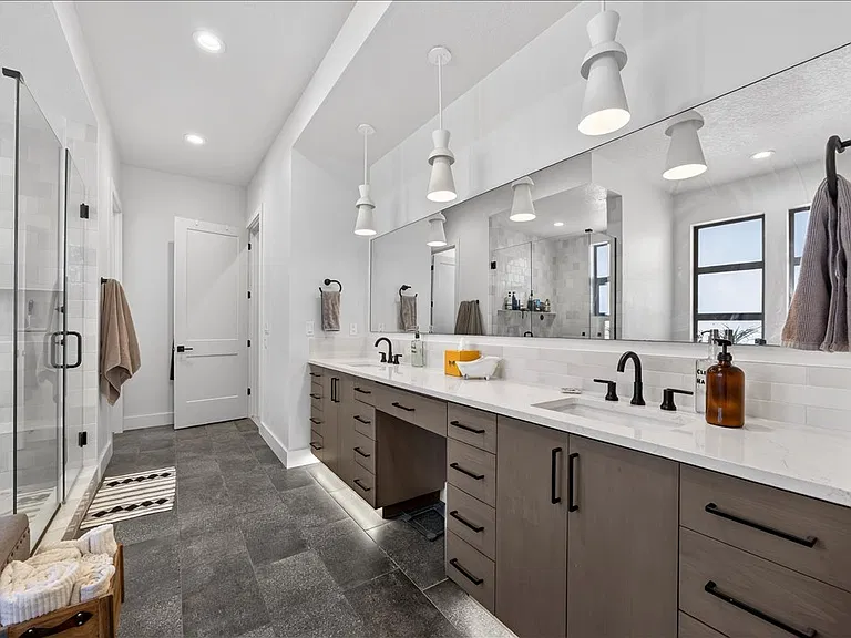 4718 E Goldstone Dr — Photo 19
