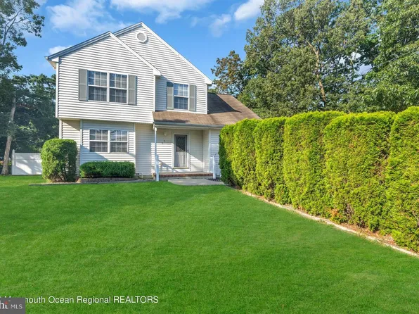 55 Cedar Dr, Brick, NJ 08723