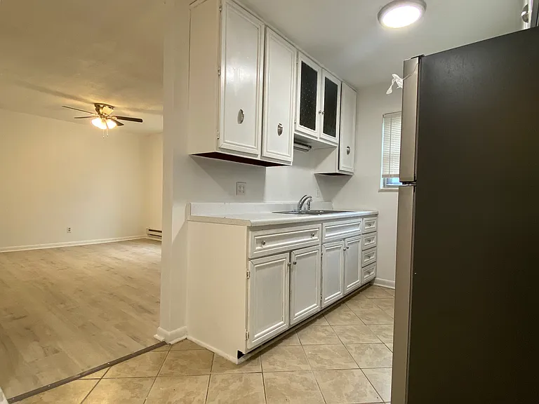 113 Royce Cir #113 — Photo 3