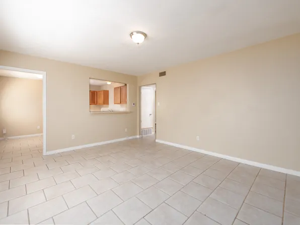 7300 Twin Crest Dr APT 201, Austin, TX 78752