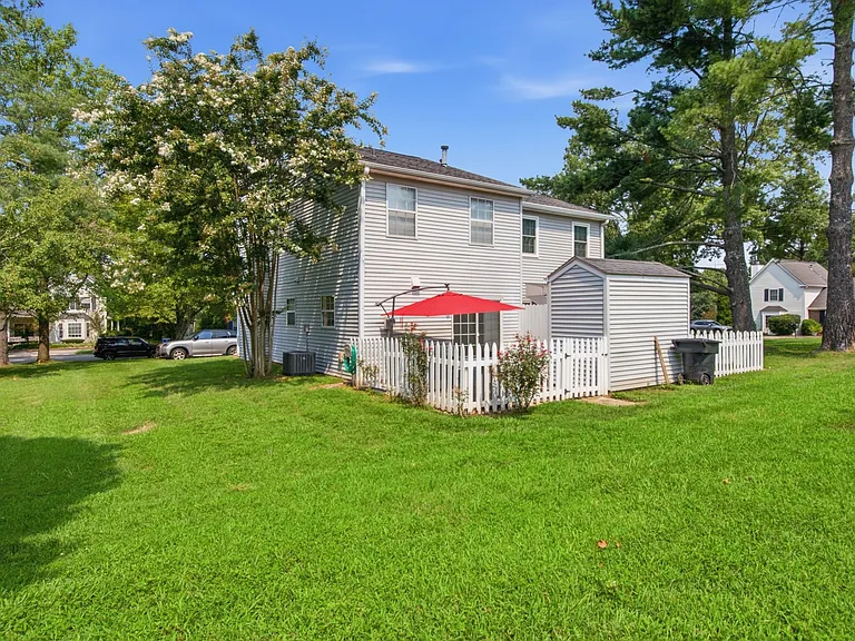 1236 Carriage Park Dr — Photo 34