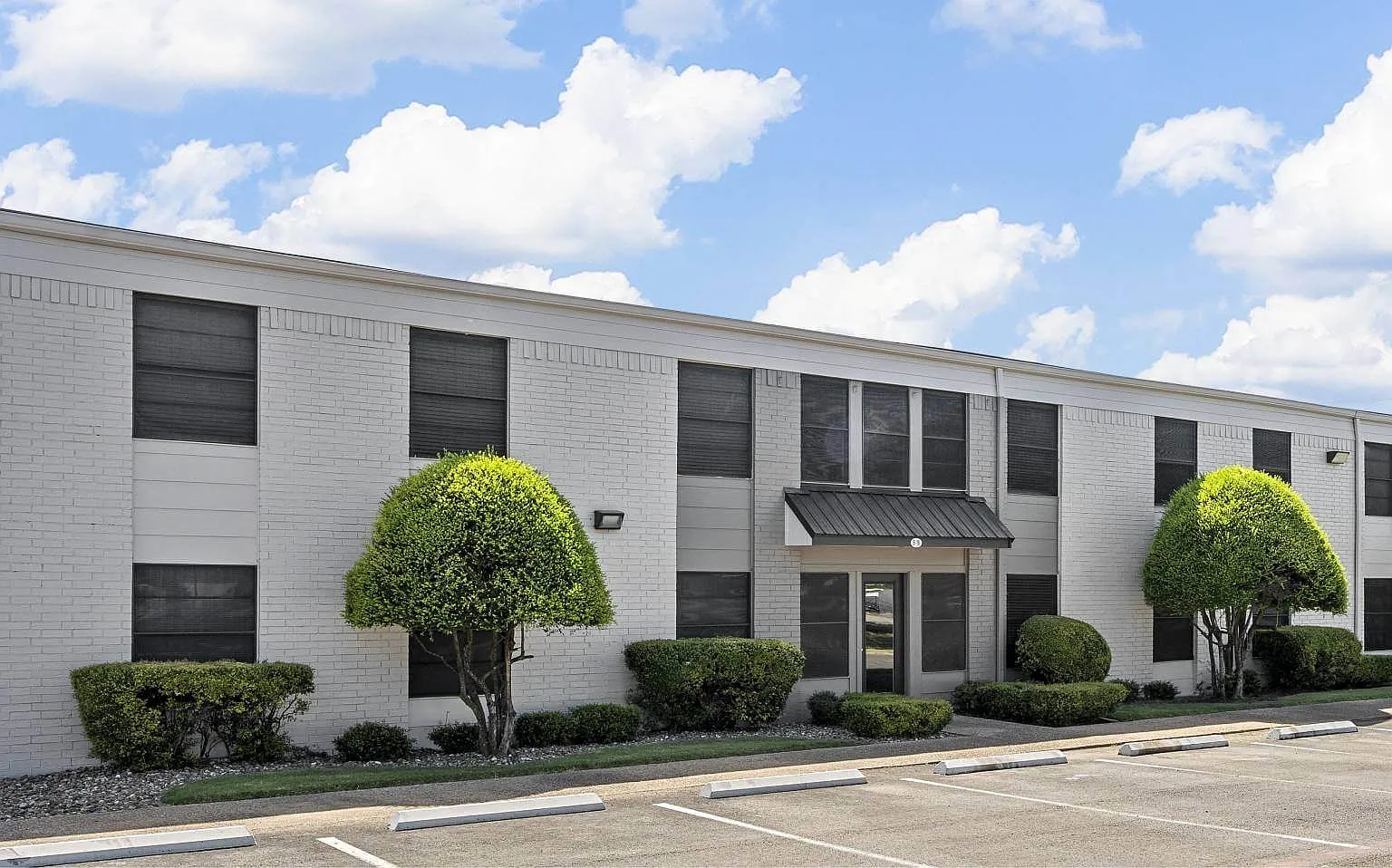 Brookside Apartments — Photo 3