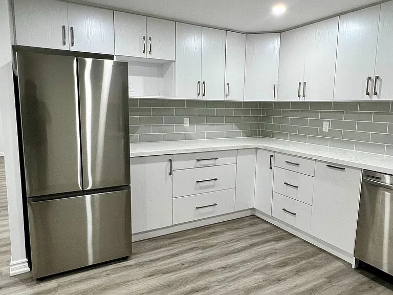 12 Schwalm Cres — Photo 2