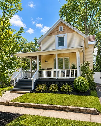 88 Crandall St Photo 1