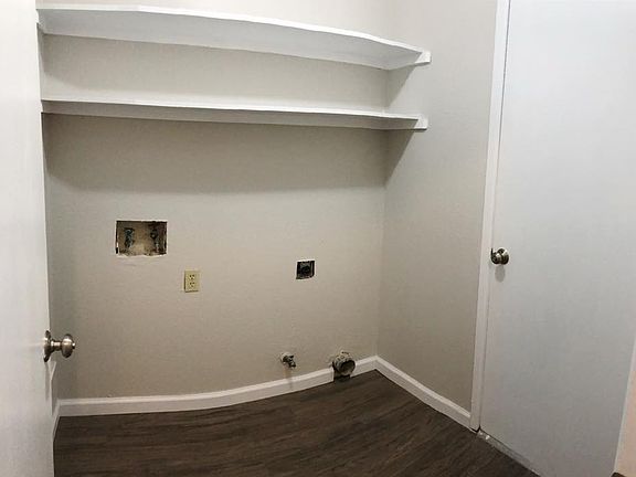 4th image of 2510 Santa Cruz Ln