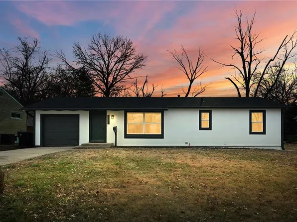 9945 Campbell St, Kansas City, MO 64131