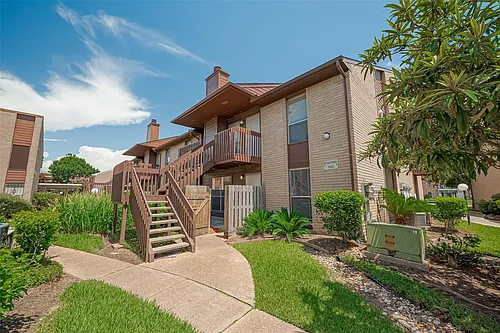 12905 Woodforest Blvd Photo 1