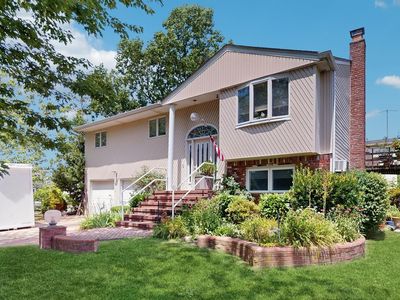 336 Thompson Avenue, Oceanside, NY, 11572