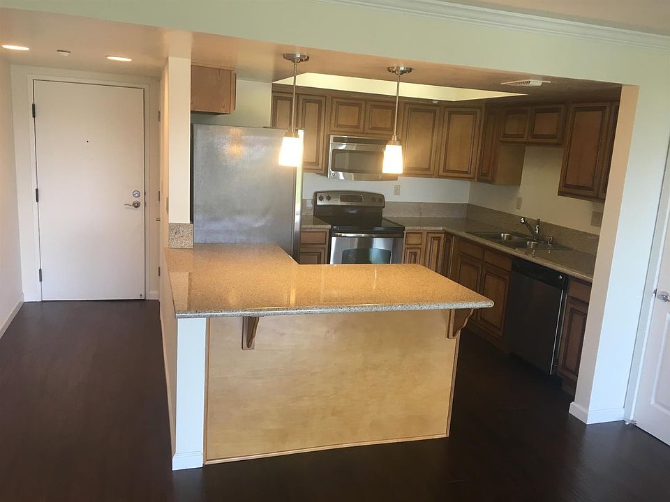 1st image of 500 North St