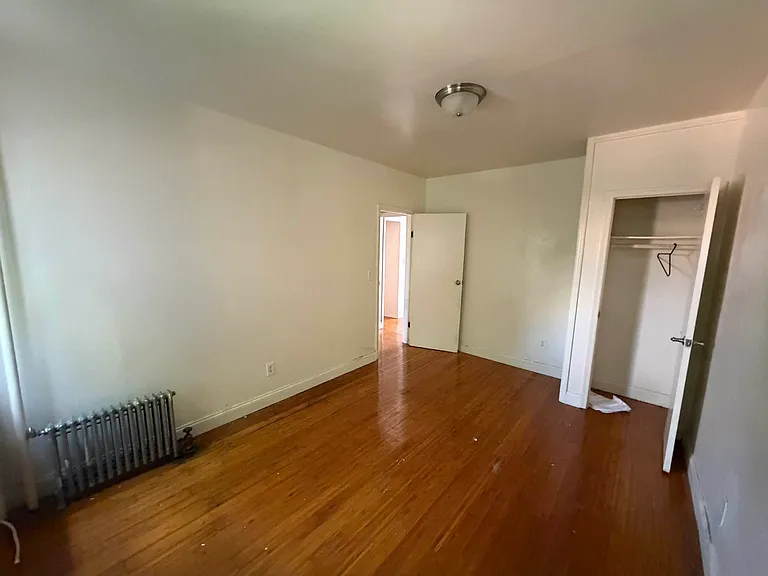 827 Madison St #3 — Photo 5