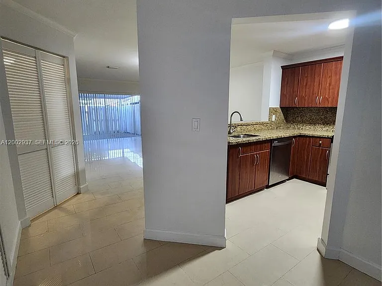6485 SW 129th Ave — Photo 3