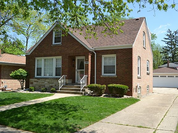 2nd image of 10007 S Saint Louis Ave
