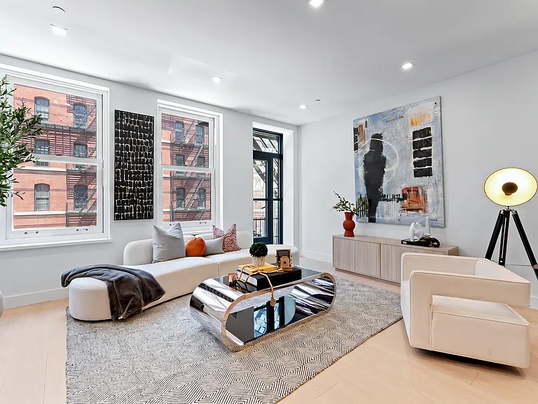 460 Greenwich St #3 — Photo 1