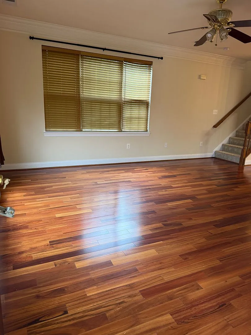End Unit Two Level Condo With 1 Car Garage, Close To Kentlands, Downtown Crown And Metro — Photo 4