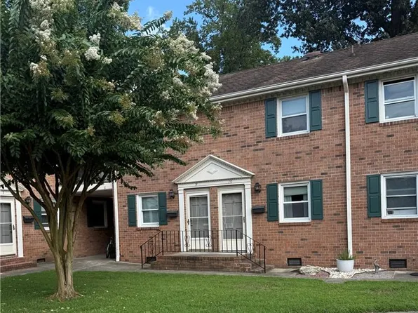 1245 Laskin Rd APT 9, Virginia Beach, VA 23451