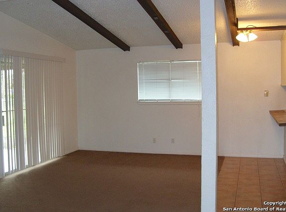 5th image of 5123 Village Lawn