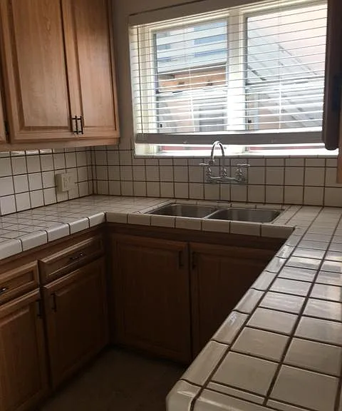761 E Doran St — Photo 9