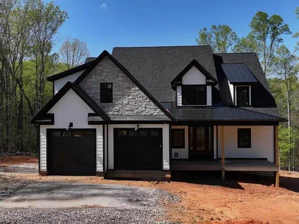 165 Sassafras Ct, Moneta, VA 24121