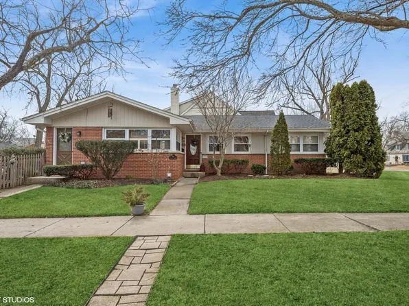 146 Bloom St, Highland Park, IL 60035