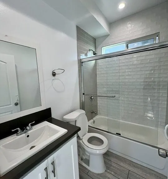 789 E 41st Pl — Photo 11