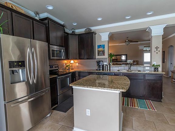 4th image of 113 Lighthouse Cove Dr