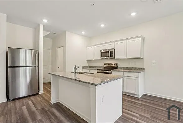 2582 Grey Hawk Dr — Photo 8