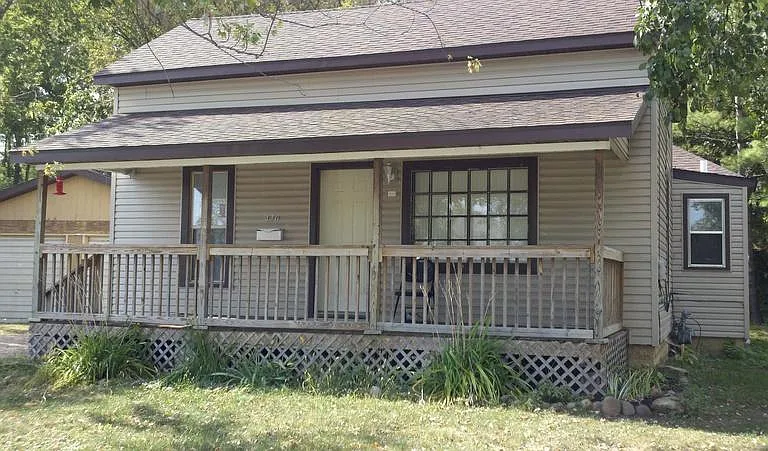 470 Ferry St — Photo 1