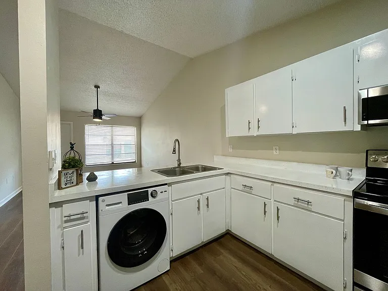 The Rhoads Apartments | 2 Bedroom Apartments in Leesburg, FL — Photo 25