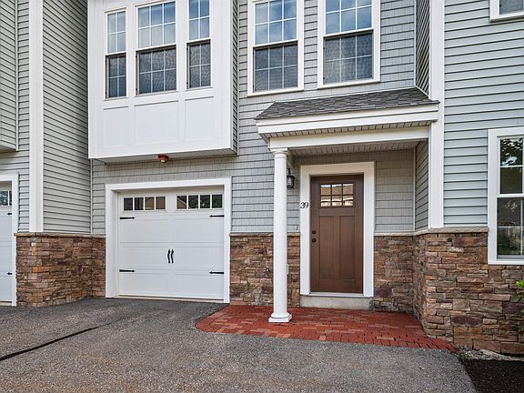 2nd image of 39 Acadia Lane