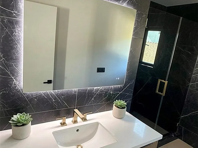 4332 Alcove Ave — Photo 16