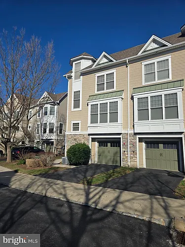 202 Cobblestone Dr Photo 1