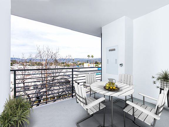 3rd image of 11500 Emelita St #3