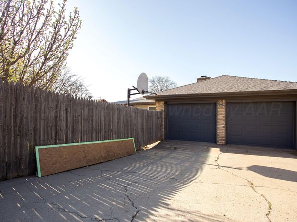 1103 Creekmere Dr, Canyon, TX 79015