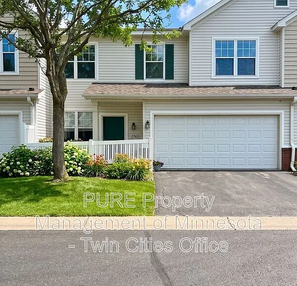 1745 Countryside Dr — Photo 1